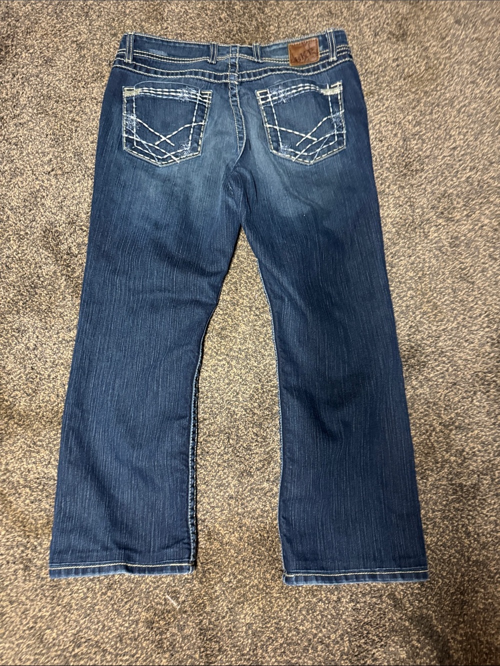 Woman’s BKE Britni Dark Blue Straight-Leg Jeans Short Stretch Pants 32 Size 14